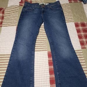 Levi's 518 super low cut